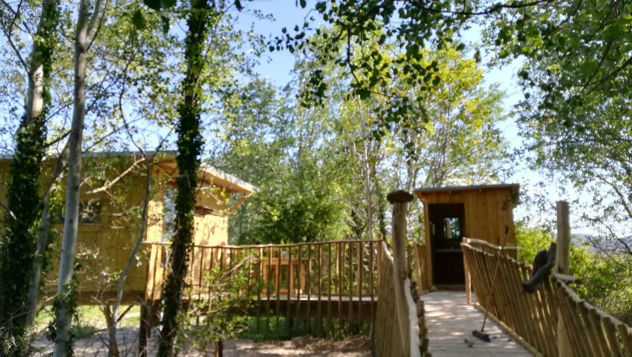 La Cabane Perchee Villelaure Екстериор снимка